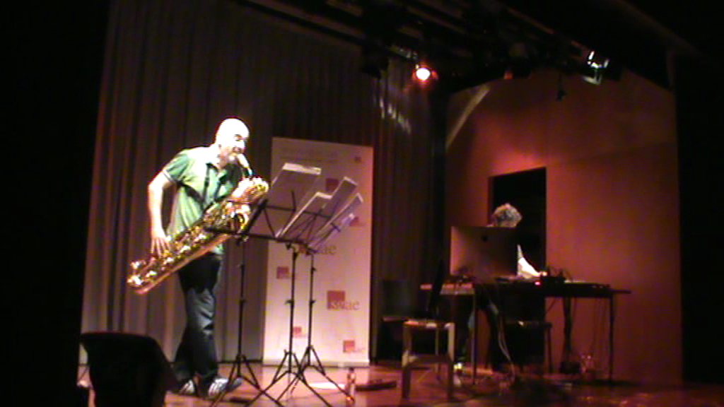 Joan Martí-Frasquier and Joan Bagés performing Holofonia